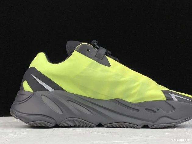 Yeezy Adidas FY3727 Boost Phosphor MNVN 700 0709